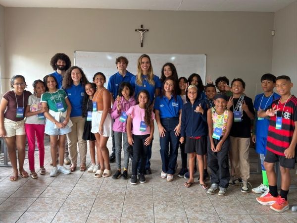 Programa leva alfabetização em Inteligência Artificial a crianças do Paranoá